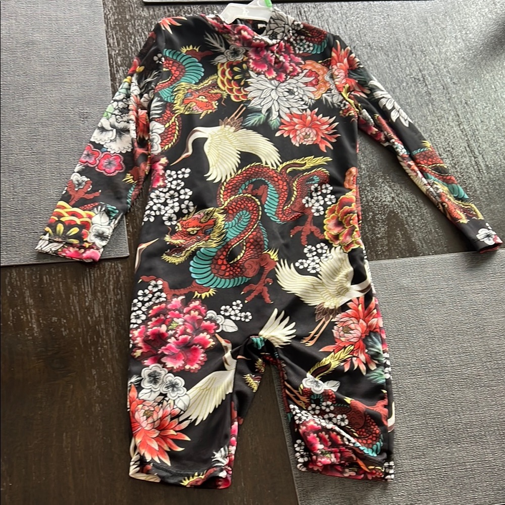 Nova kids size 5-7 worn once